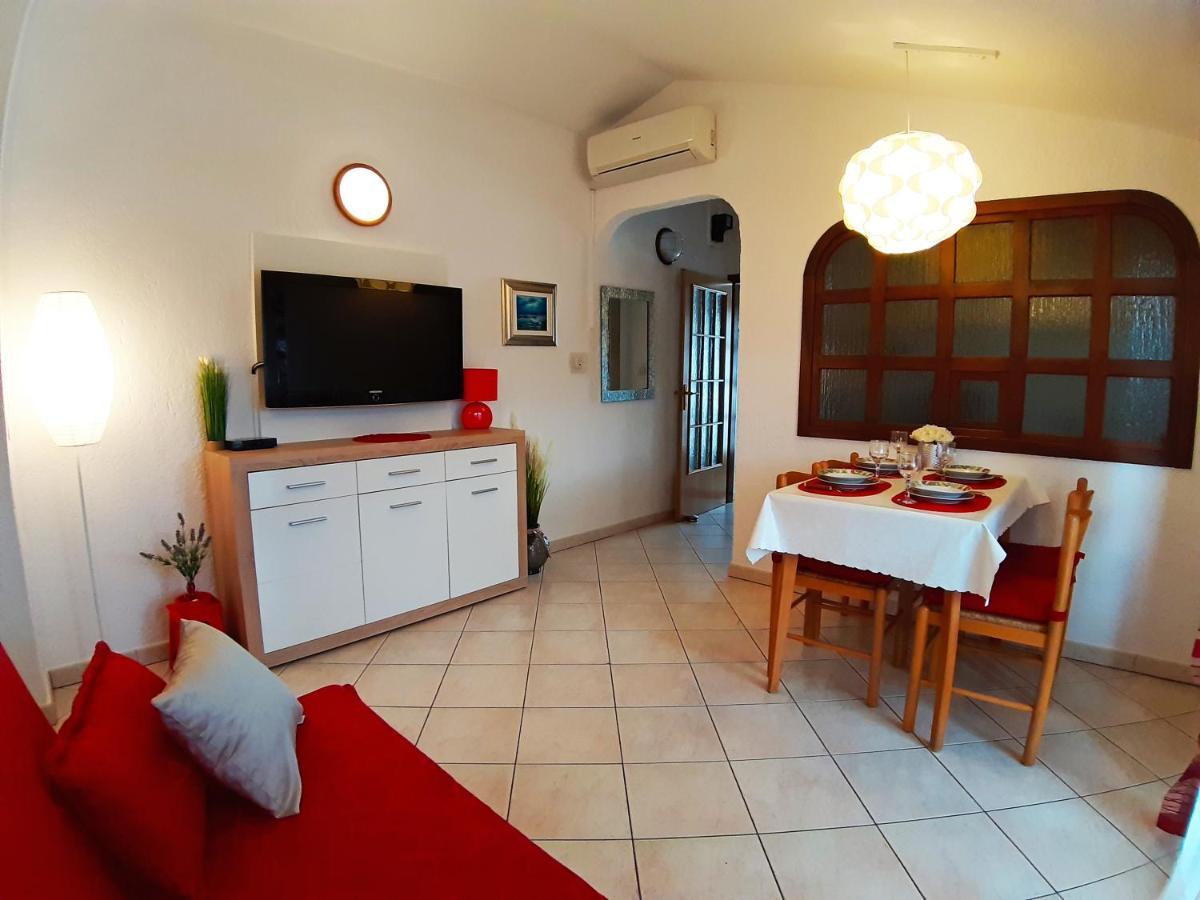 Apartments Zrinka 793 Poreč Exterior foto